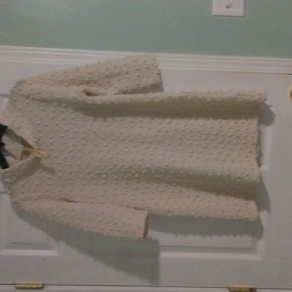 Textured Cream Sweater - Picture 4 of 5